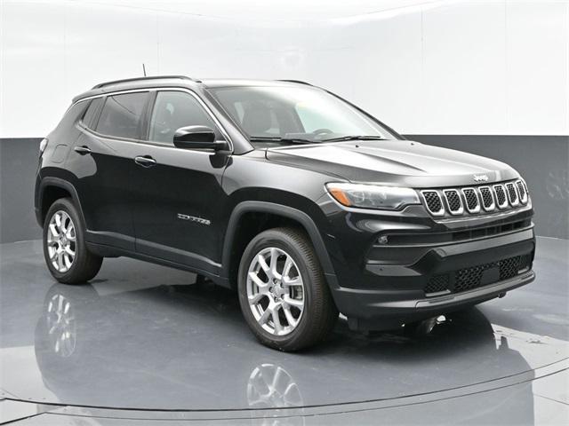 used 2023 Jeep Compass car, priced at $28,964