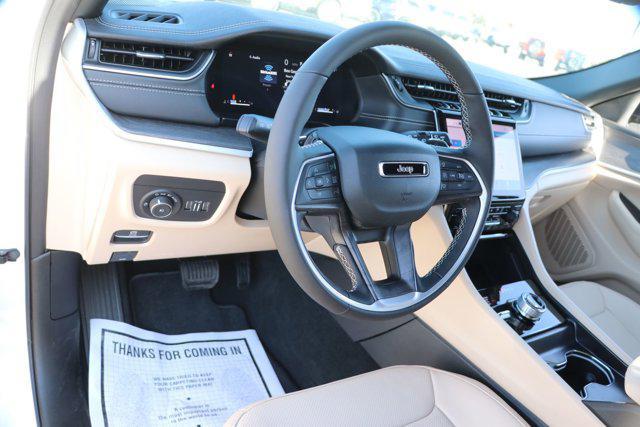 new 2025 Jeep Grand Cherokee car, priced at $51,287