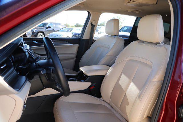 used 2021 Jeep Grand Cherokee L car, priced at $33,685