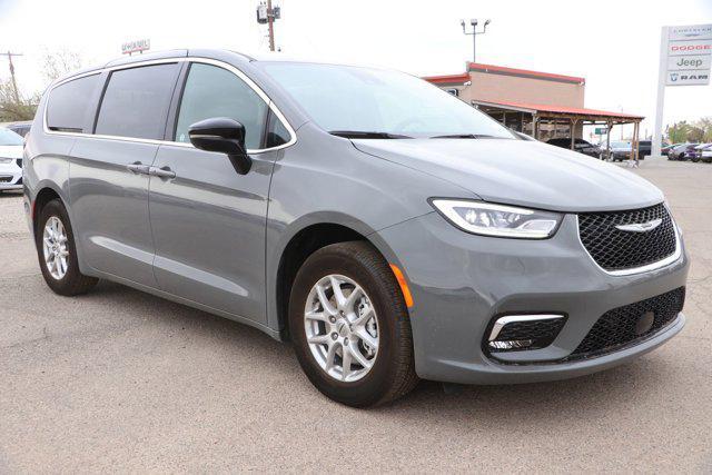 new 2025 Chrysler Pacifica car, priced at $42,180