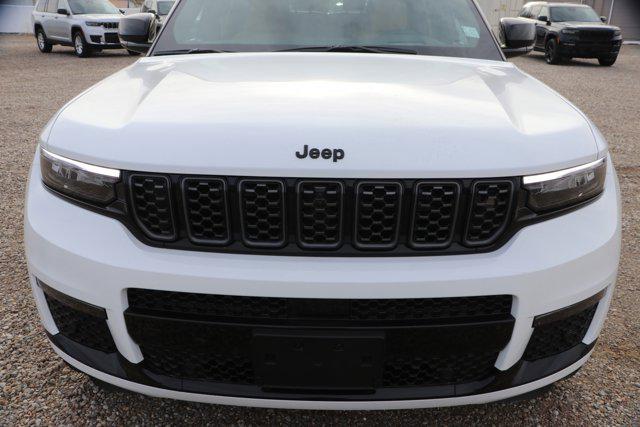 new 2025 Jeep Grand Cherokee L car, priced at $66,942