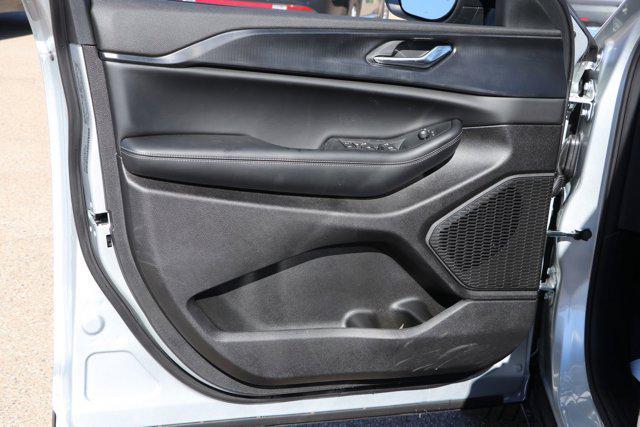 new 2025 Jeep Grand Cherokee L car, priced at $43,003