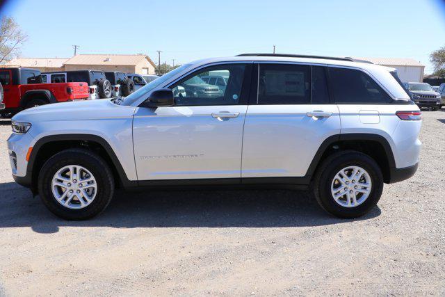 new 2025 Jeep Grand Cherokee car, priced at $42,302