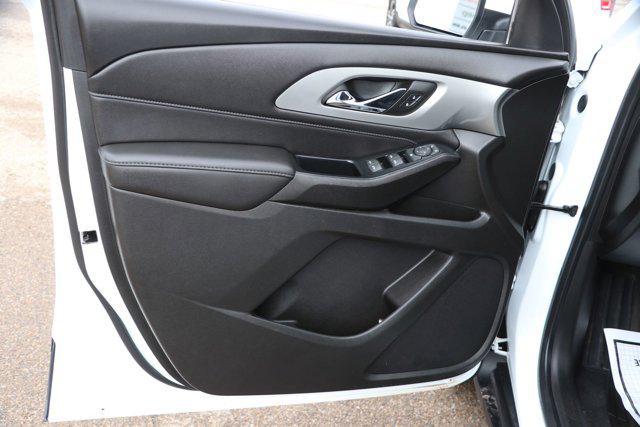 used 2023 Chevrolet Traverse car, priced at $34,090