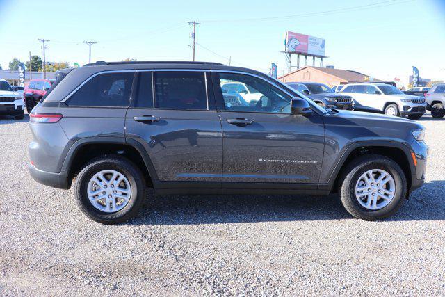 new 2025 Jeep Grand Cherokee car, priced at $41,802