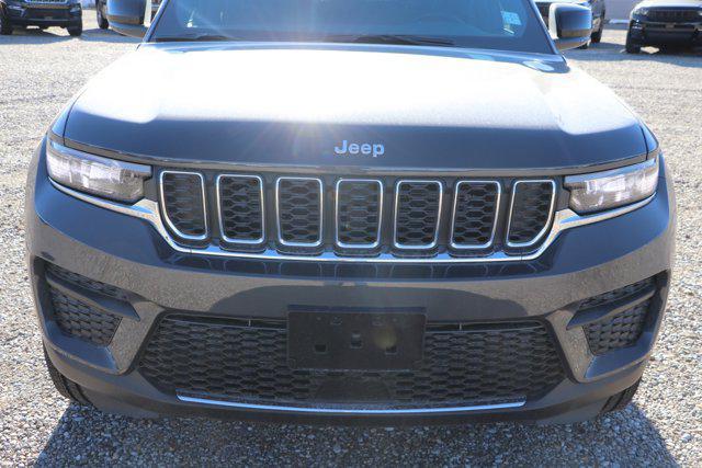 new 2025 Jeep Grand Cherokee car, priced at $41,802