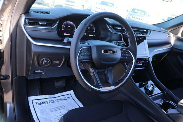 new 2025 Jeep Grand Cherokee car, priced at $41,802