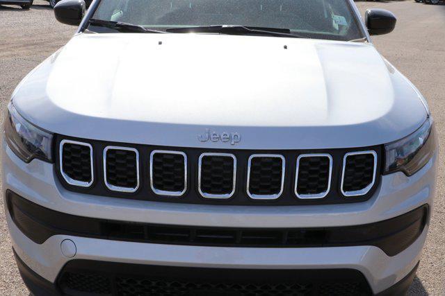 new 2025 Jeep Compass car, priced at $28,090