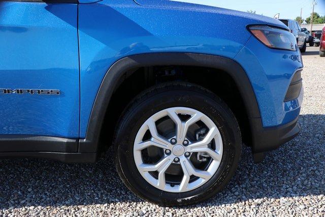 new 2024 Jeep Compass car, priced at $27,415