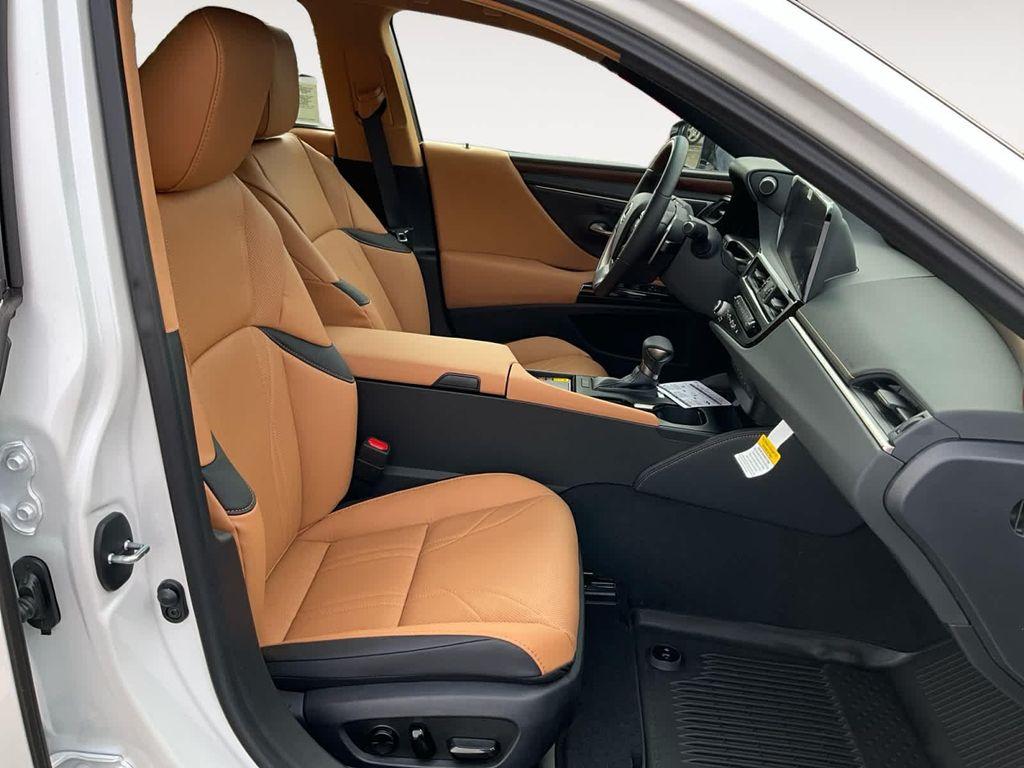 new 2025 Lexus ES 350 car, priced at $56,579