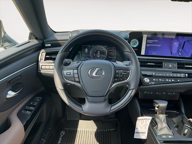 new 2025 Lexus ES 300h car, priced at $53,669