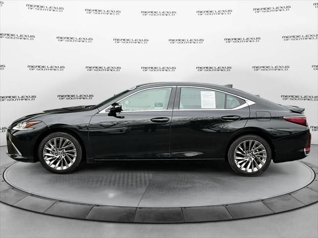 used 2024 Lexus ES 300h car, priced at $48,895