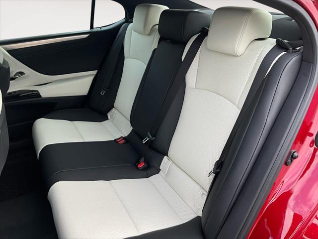 new 2025 Lexus ES 350 car, priced at $53,970
