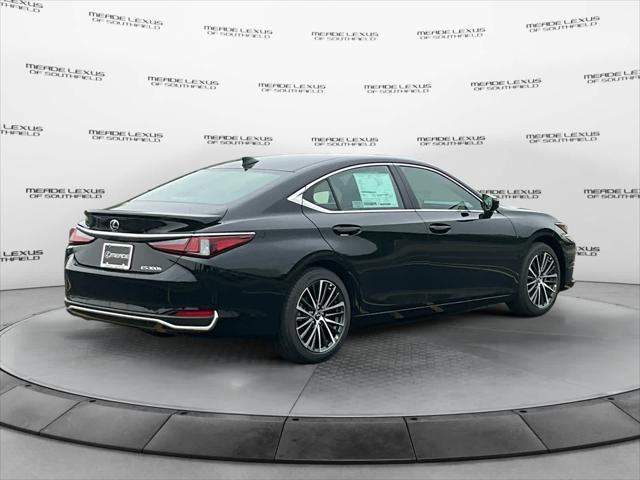 new 2025 Lexus ES 300h car, priced at $48,934