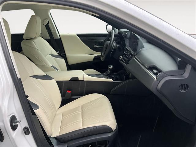 used 2022 Lexus ES 350 car, priced at $41,885