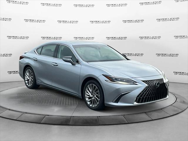 used 2022 Lexus ES 300h car, priced at $40,780
