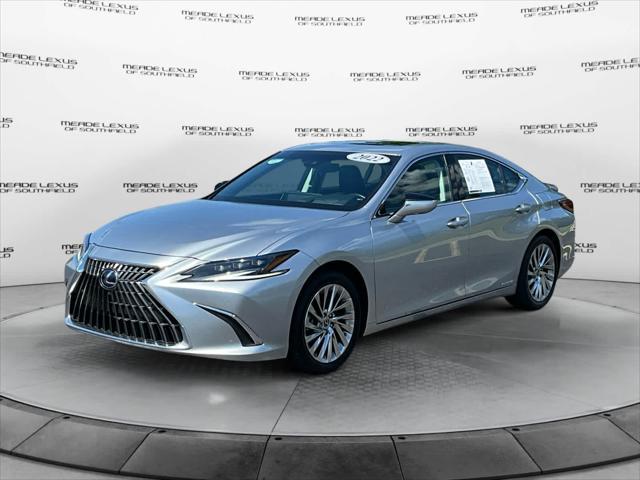 used 2022 Lexus ES 300h car, priced at $40,555