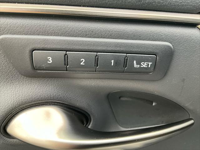 used 2022 Lexus ES 300h car, priced at $40,780
