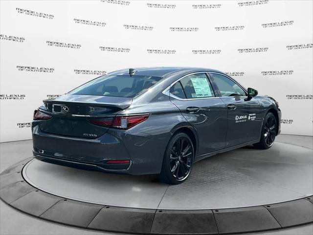 new 2025 Lexus ES 300h car, priced at $52,844