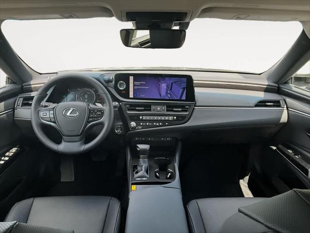 new 2025 Lexus ES 300h car, priced at $52,844