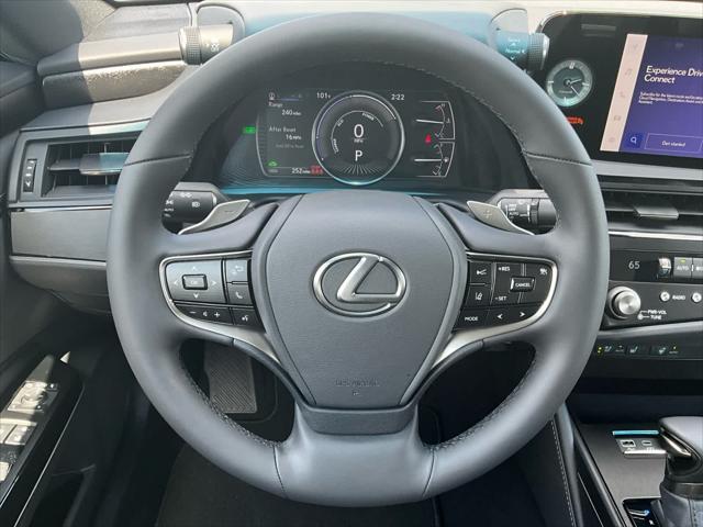 new 2025 Lexus ES 300h car, priced at $52,844