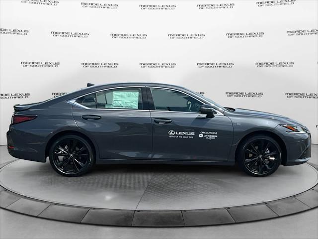 new 2025 Lexus ES 300h car, priced at $52,844