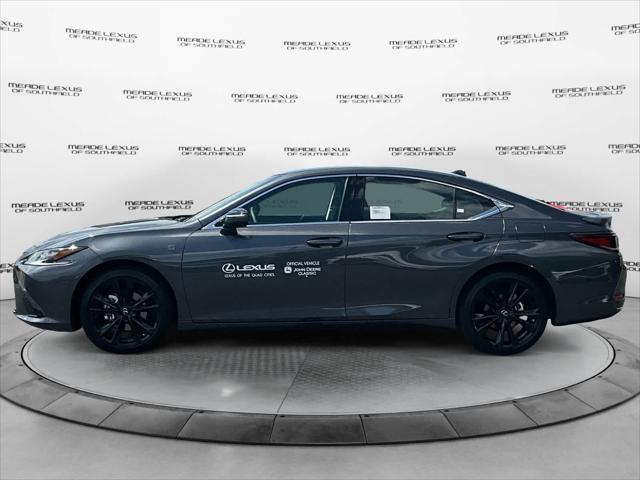 new 2025 Lexus ES 300h car, priced at $52,844