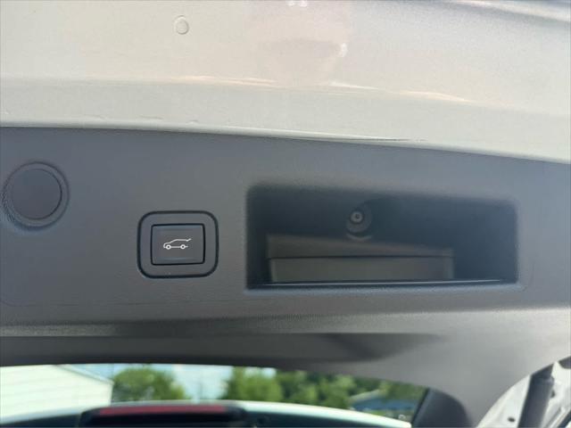 used 2022 Chevrolet Equinox car, priced at $22,590