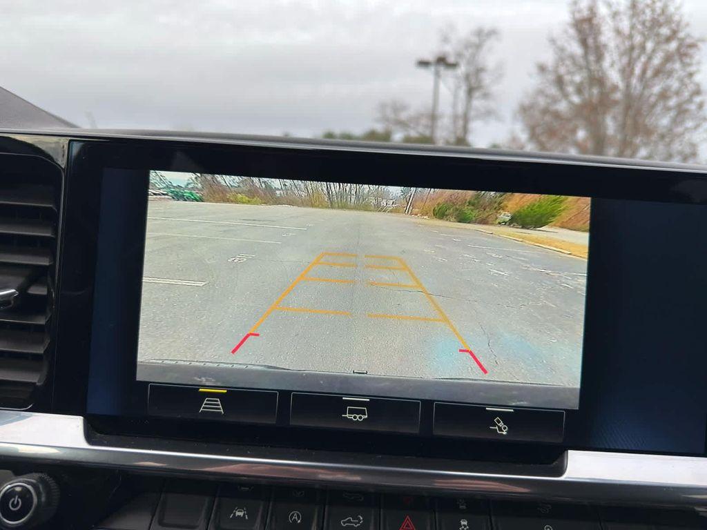 used 2022 Chevrolet Silverado 1500 car, priced at $37,190