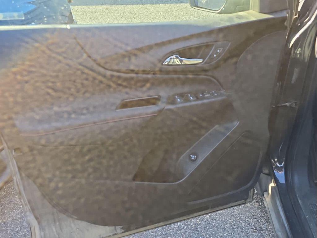 used 2023 Chevrolet Equinox car, priced at $23,428