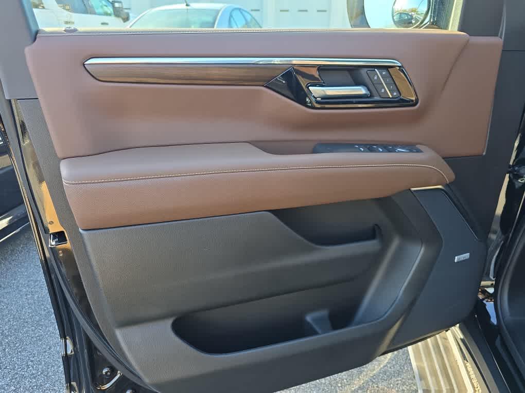 used 2025 Chevrolet Tahoe car, priced at $79,990