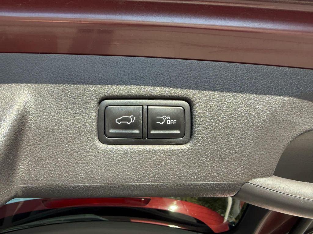 used 2024 Kia Carnival car, priced at $35,790