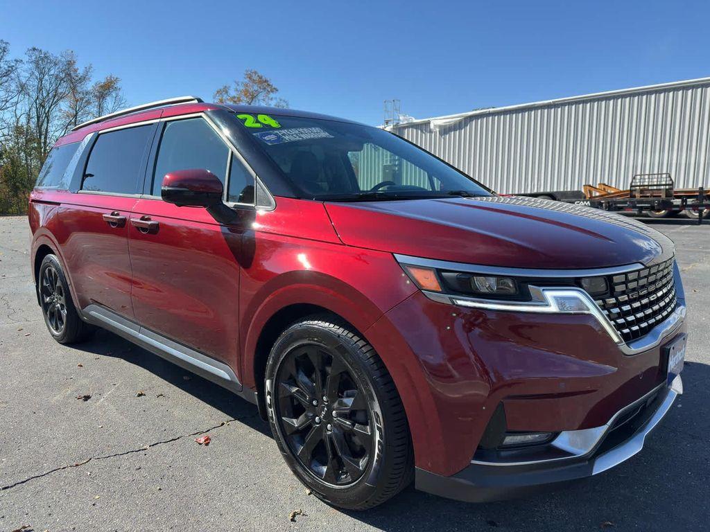 used 2024 Kia Carnival car, priced at $35,790