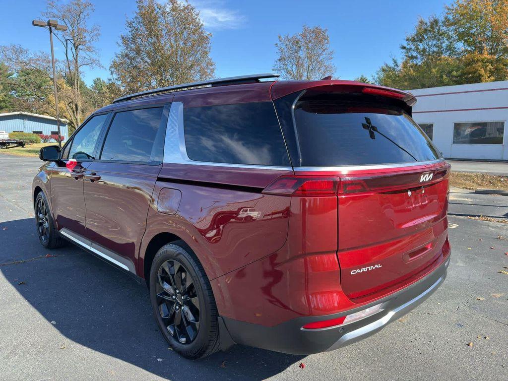 used 2024 Kia Carnival car, priced at $35,790