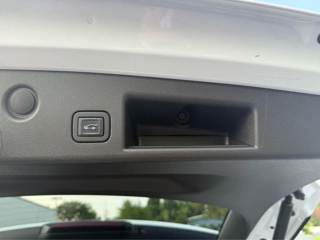 used 2023 Chevrolet Equinox car, priced at $22,731