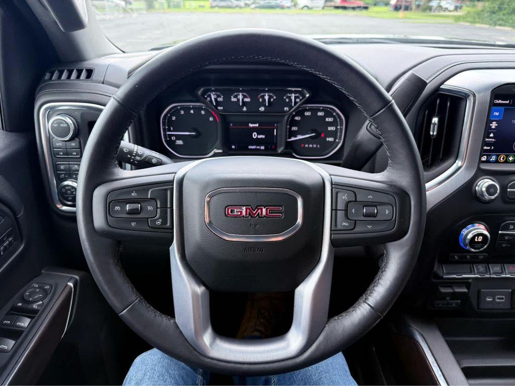 used 2022 GMC Sierra 1500 car, priced at $42,888