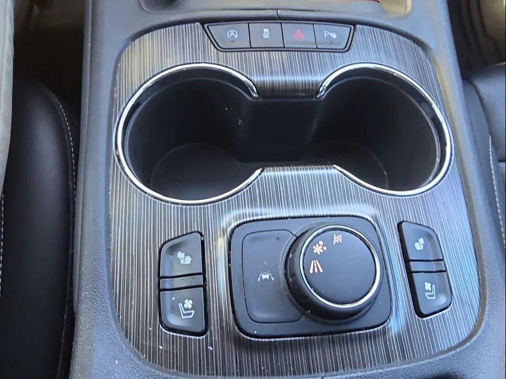 used 2023 GMC Acadia car, priced at $27,634