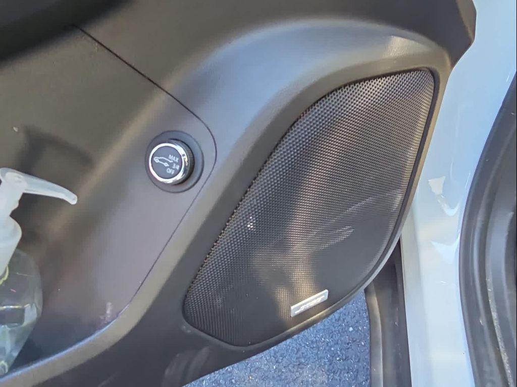 used 2023 GMC Acadia car, priced at $27,634