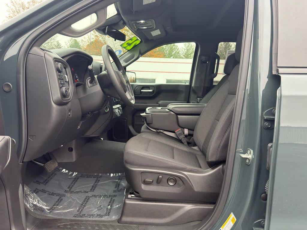 used 2025 Chevrolet Silverado 1500 car, priced at $44,588