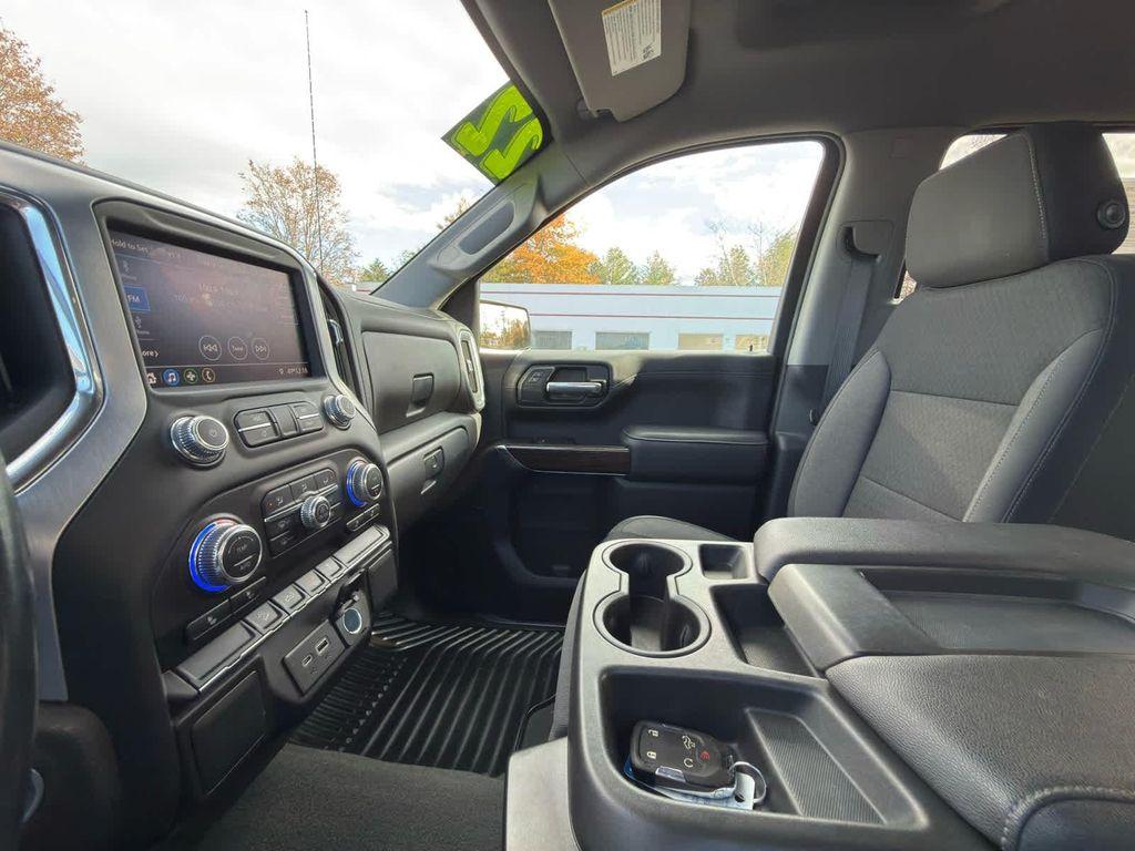 used 2022 GMC Sierra 1500 car, priced at $28,490