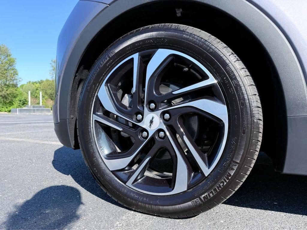 used 2022 Chevrolet Bolt EV car, priced at $18,990