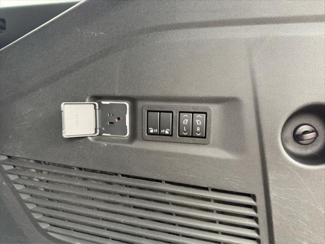 used 2022 GMC Yukon XL car