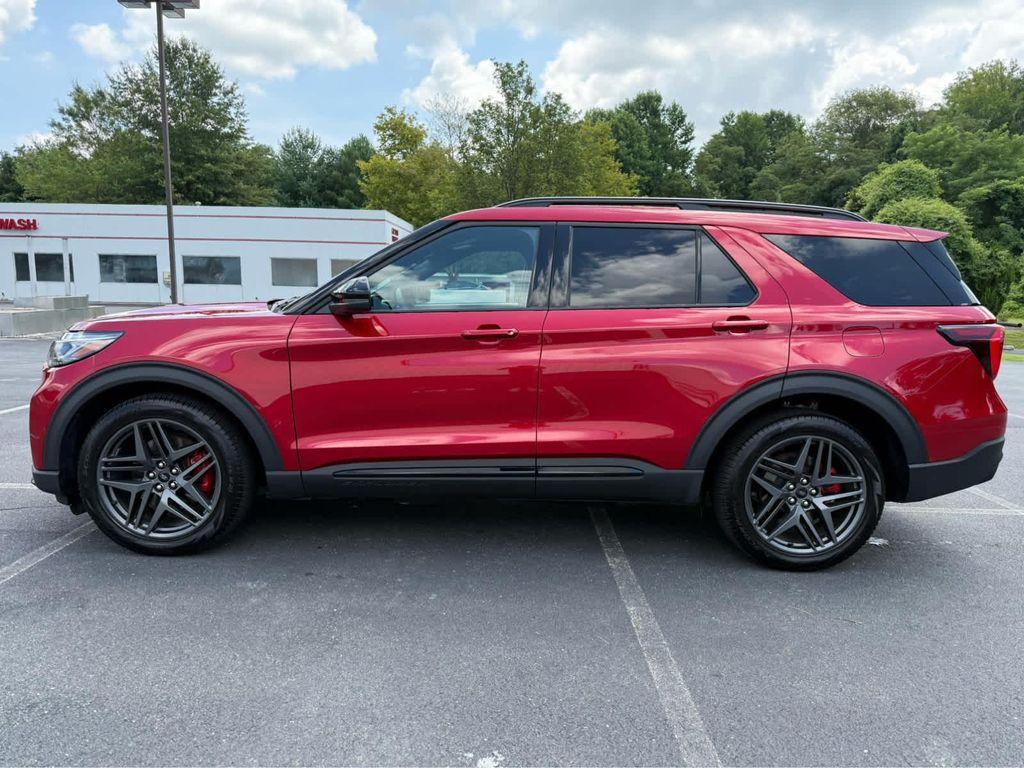 used 2025 Ford Explorer car, priced at $49,959