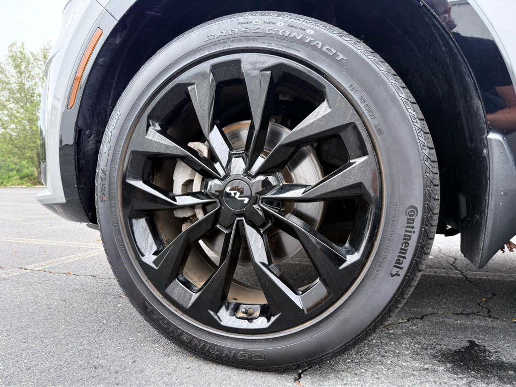 used 2023 Kia Sorento car, priced at $32,487
