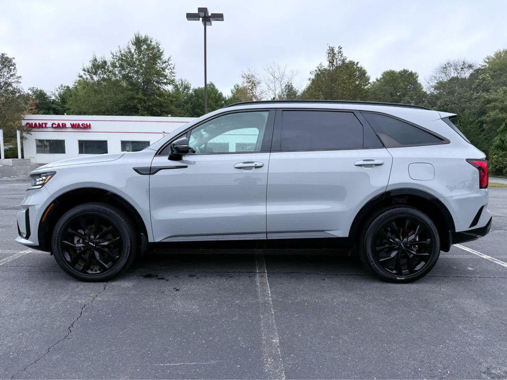 used 2023 Kia Sorento car, priced at $32,487