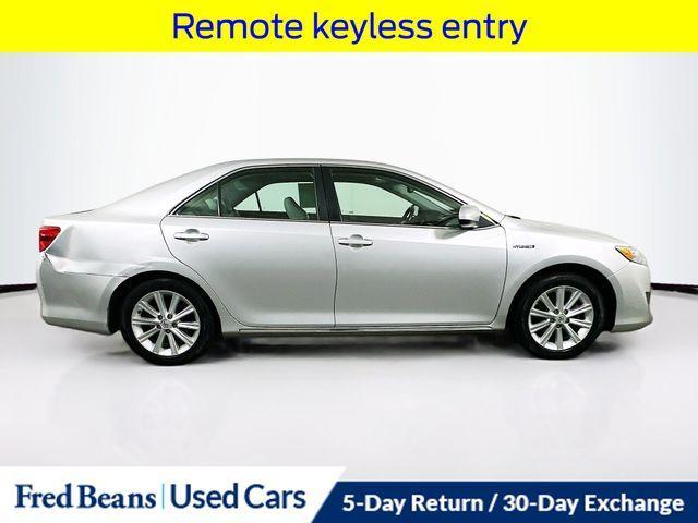 used 2014 Toyota Camry Hybrid car, priced at $9,000