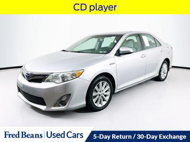 used 2014 Toyota Camry Hybrid car, priced at $9,000