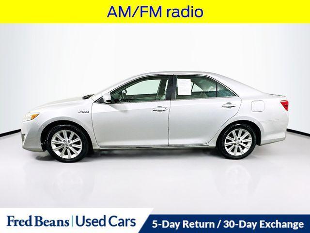 used 2014 Toyota Camry Hybrid car, priced at $9,000