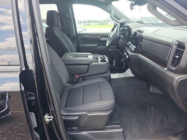 used 2023 GMC Sierra 1500 car, priced at $44,900