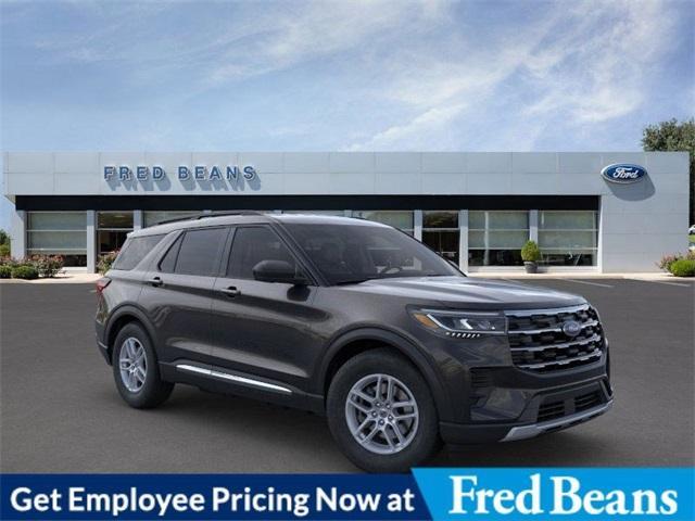 new 2025 Ford Explorer car, priced at $38,879